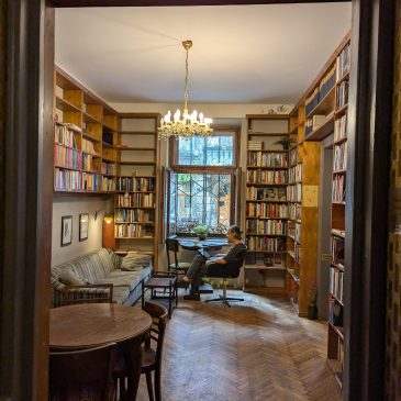 Massolit Books